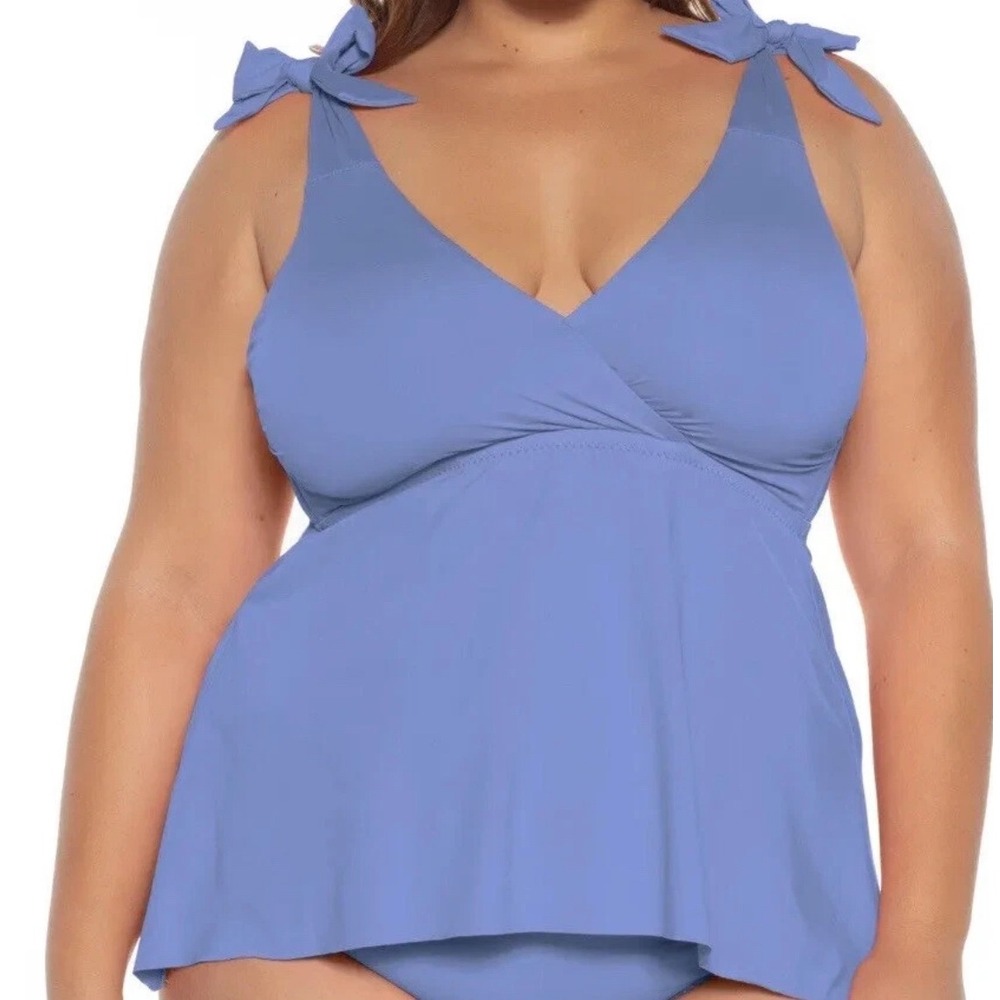 Becca ETC Light Blue NWOT Tankini Top Only Women's Size‎ 0X (14-16)